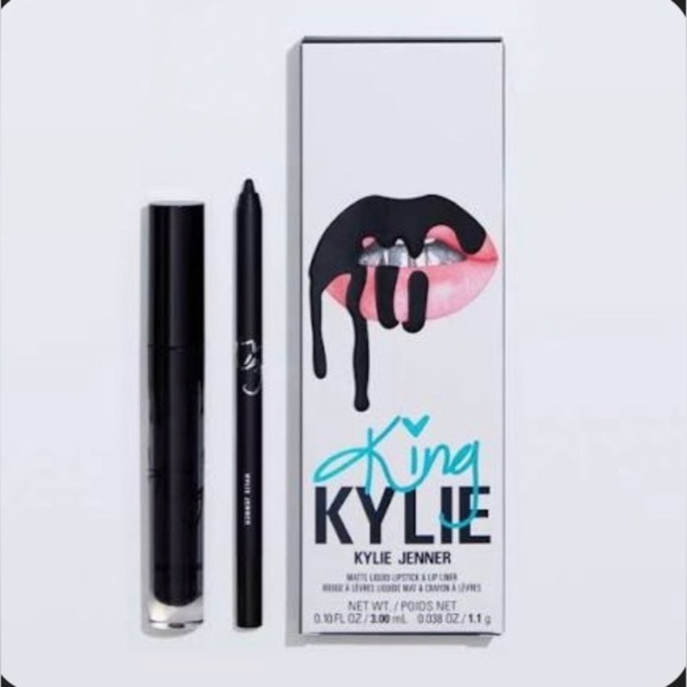 King Kylie DEAD OF KNIGHT Matte Liquid Lipstick & Lip Liner Set